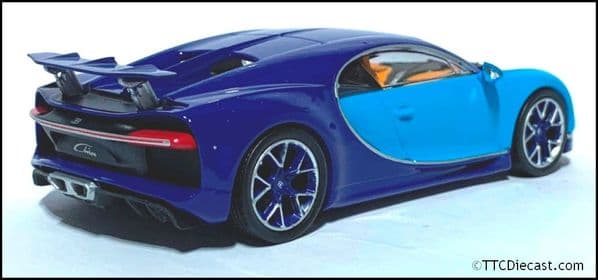 1:43 Scale Diecast - Bugatti Chiron 2016, Two tone blue - Solid plastic case - MAG MK03